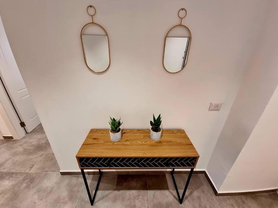 Beautiful 2-Bedroom Sea-View Apartment Netanya Luaran gambar